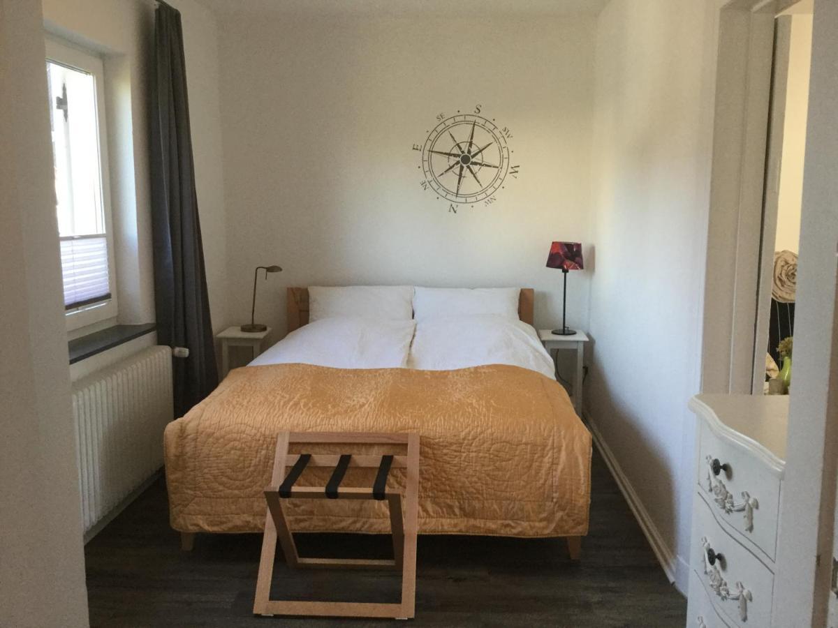 Ferienhaus Us Luett Hus Und Das Zimmer Linde Im Haupthaus 올덴부르크 외부 사진